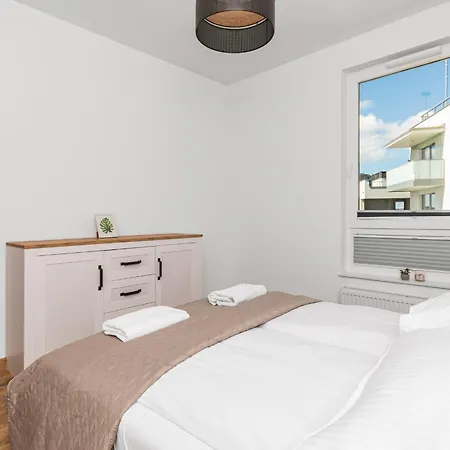 Horizon 46 By Grand *