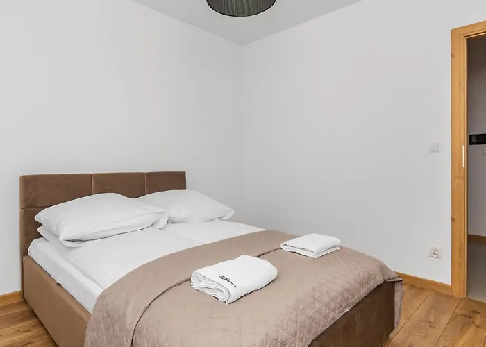 Horizon 46 By Grand *